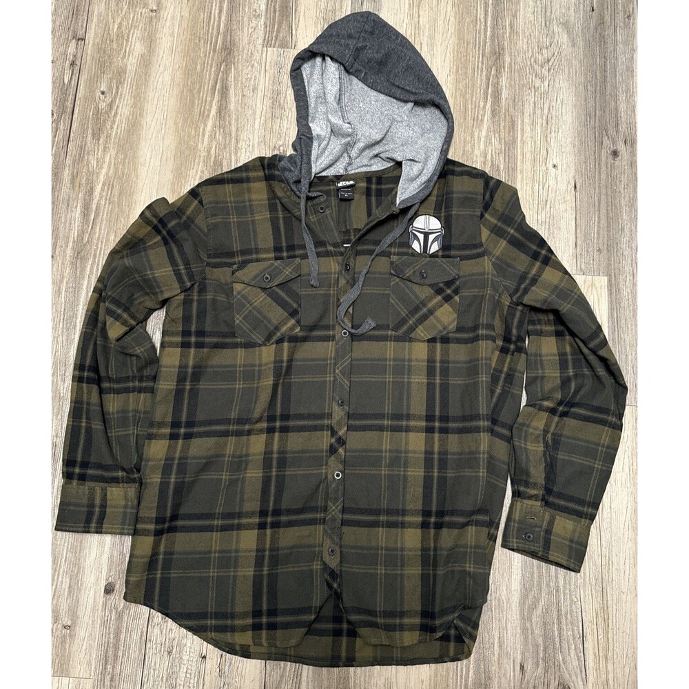 Our Universe Star Wars Mandalorian “This Is The Way” Hooded Button Flannel Sz XL
